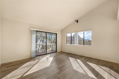 325 Encino Ln unit B, San Clemente, CA 92672 - photo 3
