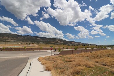 5267 N Pinnacle Dr unit lot 8, Enoch, UT 84721 - photo 5
