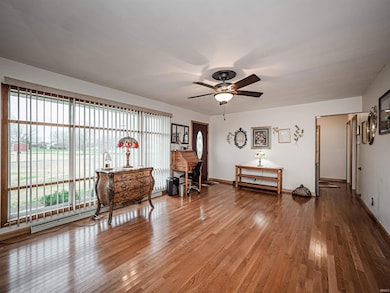 205 N 4th Ave, Princeton, IN 47670 - photo 3