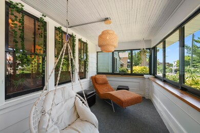 3 Seasons Room