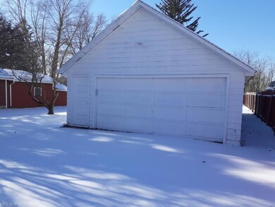 2-car detached garage