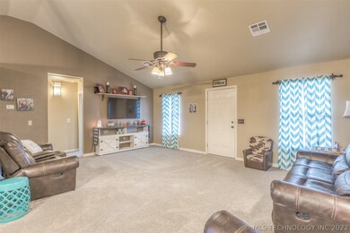 5240 Alt 75, Beggs, OK 74421 - photo 5