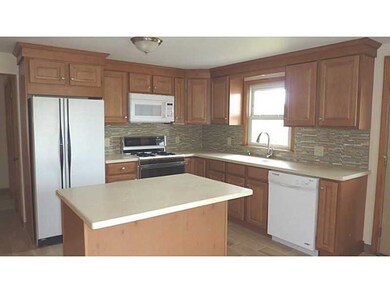 195 Elena St, Cranston, RI 02920 - photo 4