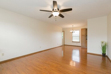 702 Scott Wayne Dr, Nixa, MO 65714 - photo 6