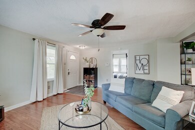 425 N 20th Ave, Beech Grove, IN 46107 - photo 4