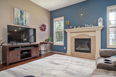 737 N Taylor Way-19
