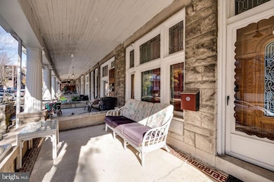 915 N 4th St, Reading, PA 19601 - photo 3