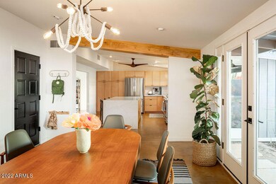 Dining/Living to kitchen