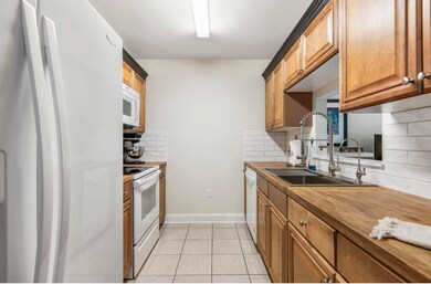 New Counters, Crown and Backsplash