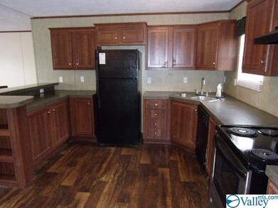 175 Liberty Cir, Prospect, TN 38477 - photo 5