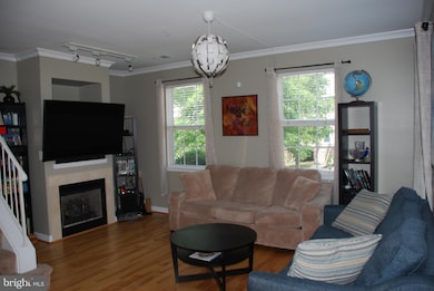 8653 Willow Leaf Ln, Odenton, MD 21113 - photo 3