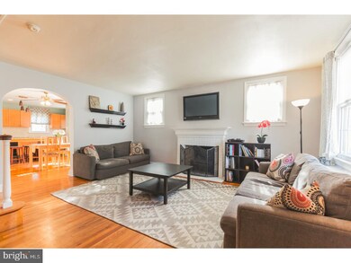 210 Hazel Ave, Folsom, PA 19033 - photo 4