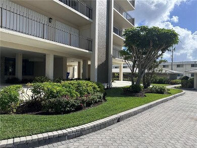 2150 Gulf Shore Blvd N unit 609, Naples, FL 34102 - photo 4