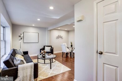 11517 Underoak Ct, Reston, VA 20191 - photo 6