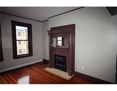 131 Florida St unit 2L, Springfield, MA 01109 - photo 2