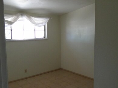 2306 Bellamah Dr, Alamogordo, NM 88310 - photo 4