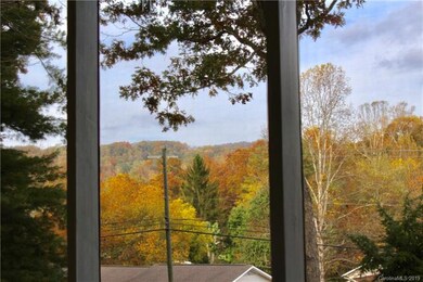 10 Ardis Ln unit B, Hendersonville, NC 28792 - photo 3