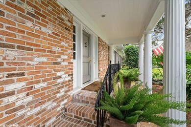 301 E Durham Dr, Mobile, AL 36606 - photo 2