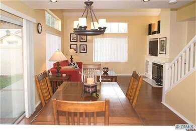 Open floor plan - new interior paint !