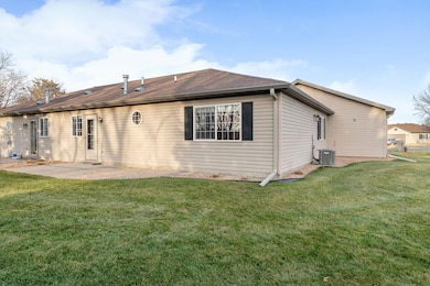 1710B Carriage Home Dr SW, Austin, MN 55912 - photo 7