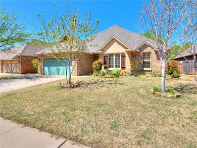 19513 Fieldshire Dr, Edmond, OK 73012 - photo 2