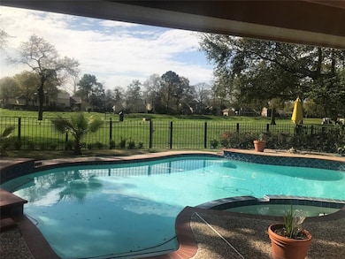 14911 El Miranda Dr, Houston, TX 77095 - photo 3