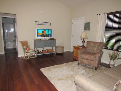 112 Long Branch Dr, Georgetown, KY 40324 - photo 2