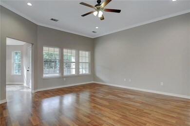 Hardwood floors, ceiling fans, recessed lighting, 