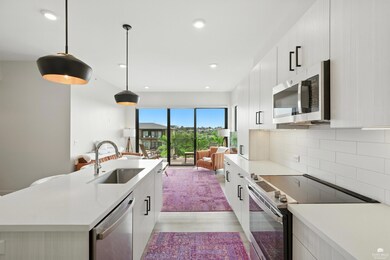 3010 Fieldhouse Cir unit 202, Manhattan, KS 66503 - photo 6