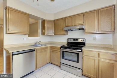 11417 Honeysuckle Ct unit 3-2, Upper Marlboro, MD 20774 - photo 7