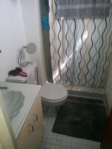 1106 myrtle 2 010