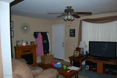 2006 Washburn St unit 2008, Scranton, PA 18504 - photo 6