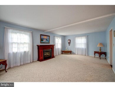 613 Foulkstone Rd, Wilmington, DE 19803 - photo 2