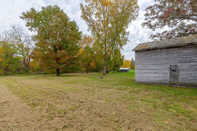300 W Pleasant St, Hubbardston, MI 48845 - photo 5