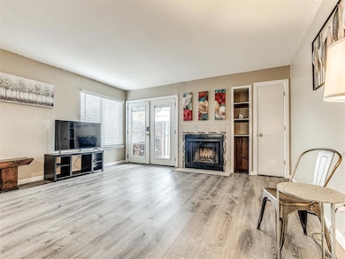 11510 N May Ave unit B107, Oklahoma City, OK 73120 - photo 3