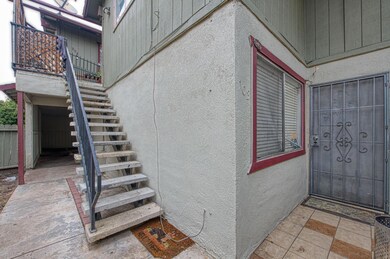 521 W Ashlan Ave, Clovis, CA 93612 - photo 7