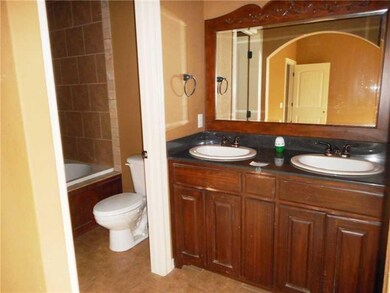 Master Bath/Spa.
