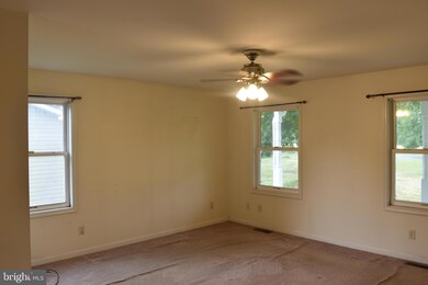 14036 White Oak Ridge, Hancock, MD 21750 - photo 4