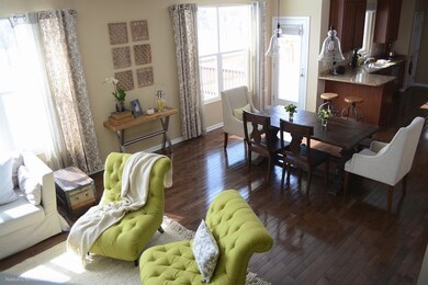 604 Parkside Ct, Chelsea, MI 48118 - photo 4