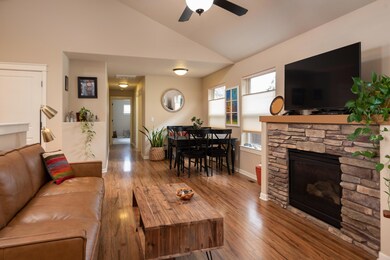 20274 Badger Rd, Bend, OR 97702 - photo 4