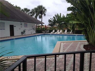 13951 Kendale Lakes Cir unit 506A, Miami, FL 33183 - photo 6