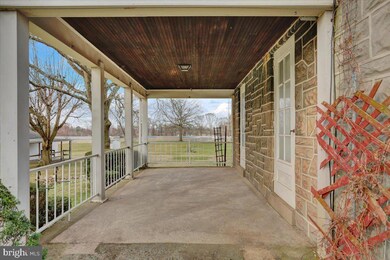 3622 Raymond St, Reading, PA 19605 - photo 4