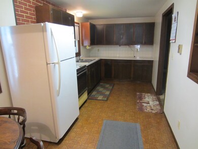 32 Forest Park Dr, Rochester, NH 03868 - photo 4