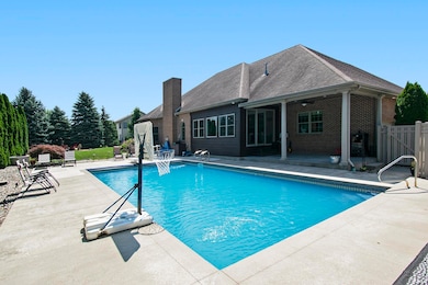 1946 Country Cir S, Nappanee, IN 46550 - photo 3