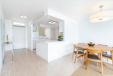 Colony Surf Building unit 709, Honolulu, HI 96815 - photo 5