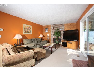 2230 NE Elliott Ave, Gresham, OR 97030 - photo 7