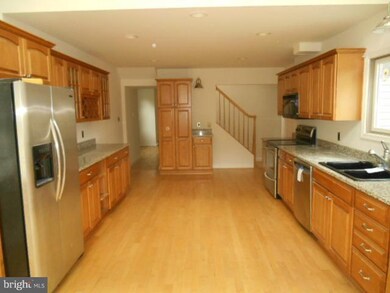 1217 Valley Rd, Pasadena, MD 21122 - photo 5