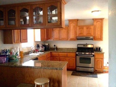 14012 S Parmelee Ave, Compton, CA 90222 - photo 4