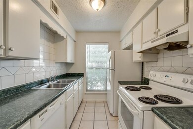 3824 Cibolo Dr unit 122B, Fort Worth, TX 76133 - photo 7