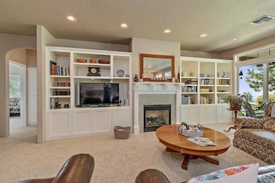 283 Curtis Dr, Grants Pass, OR 97527 - photo 3